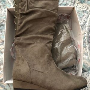 Tan faux suede boots size 8